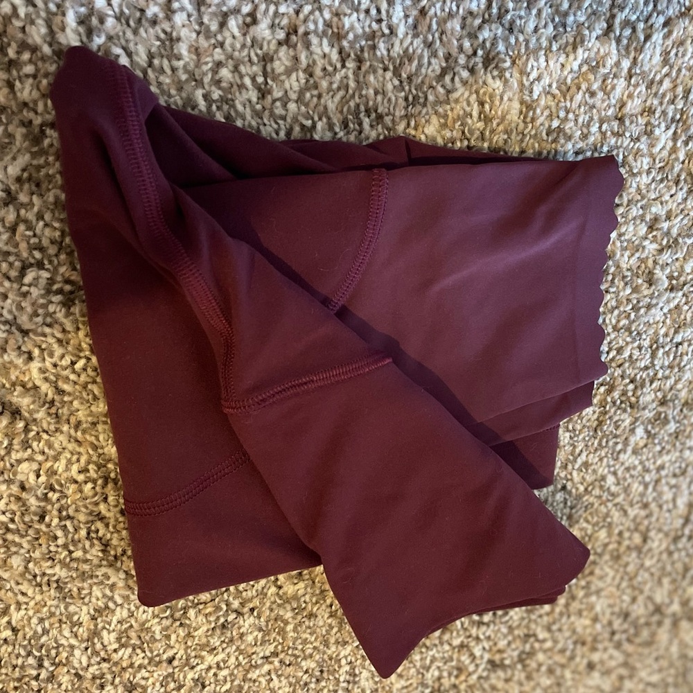Lululemon Align Scalloped Hem - Picture 6 of 8